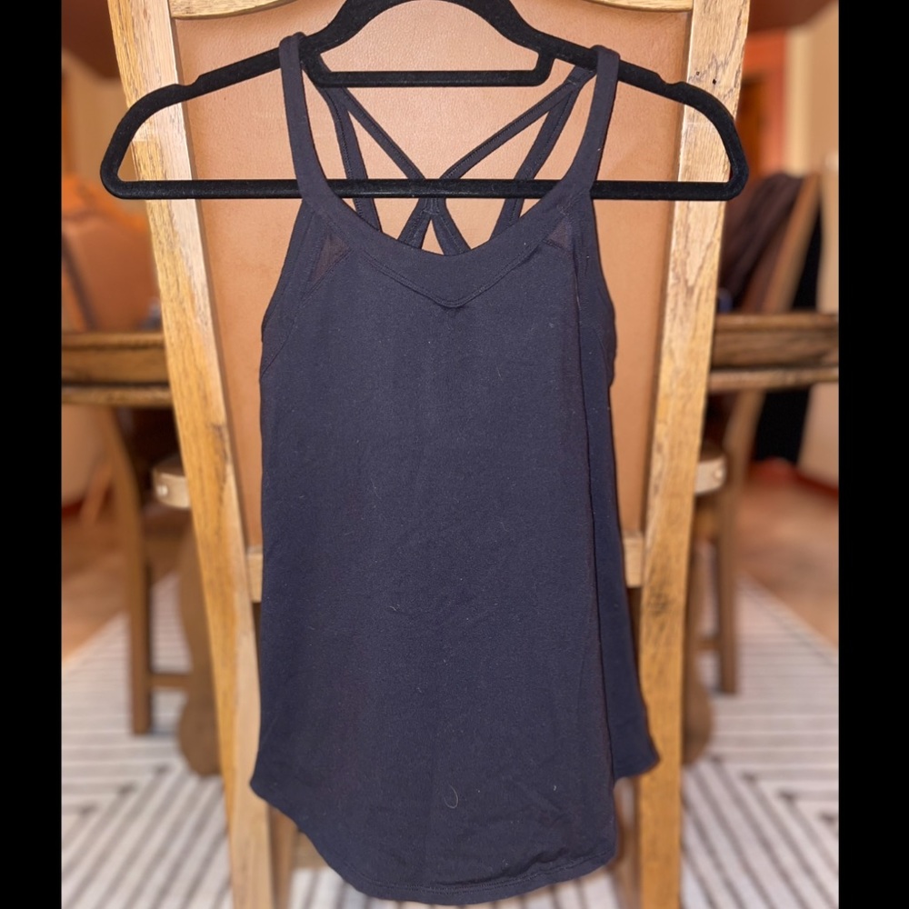 Lululemon black tank